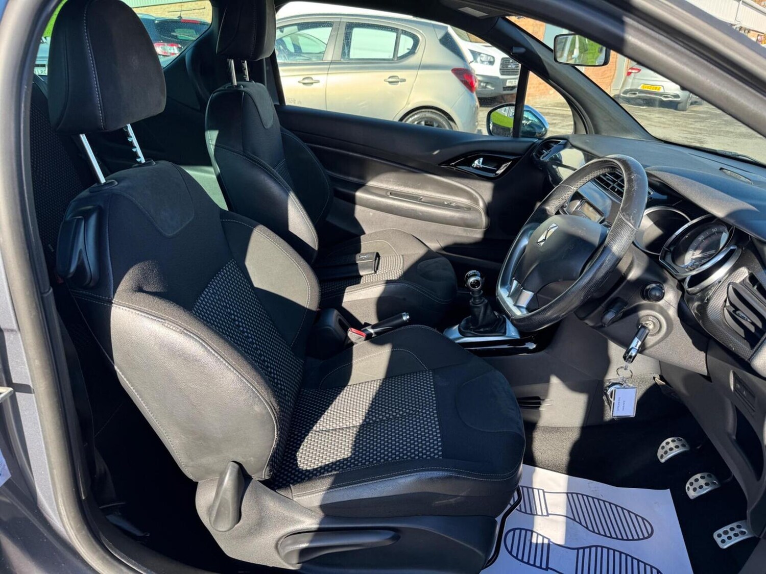 Used Citroen DS3 2010 for sale - 76576852: Photo 25