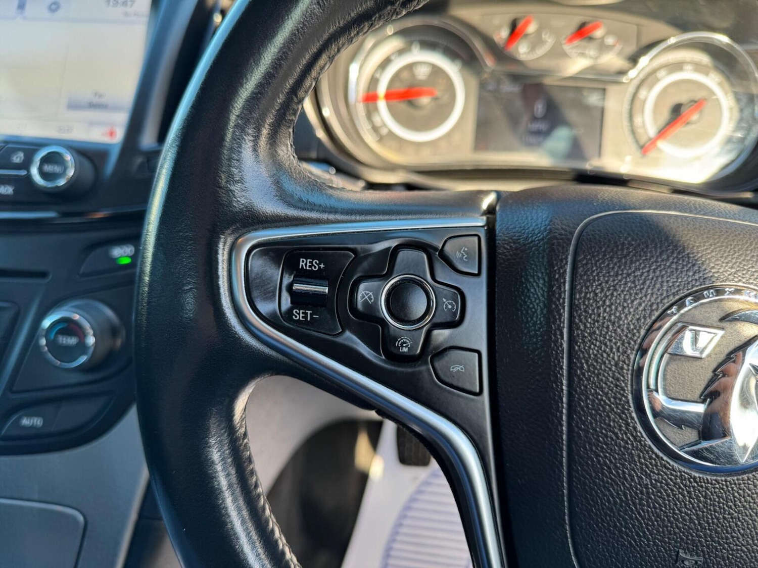 Used Vauxhall Insignia 2014 for sale - 76769791: Photo 39