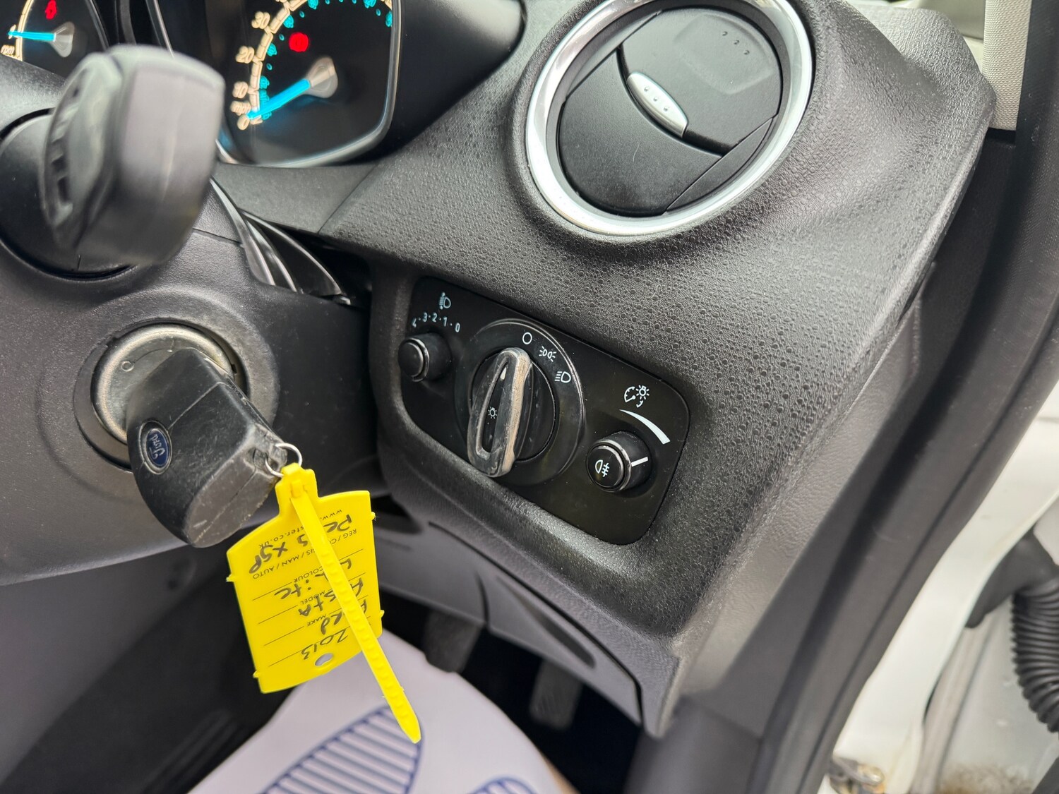 Used Ford Fiesta 2013 for sale - 77354958: Photo 12