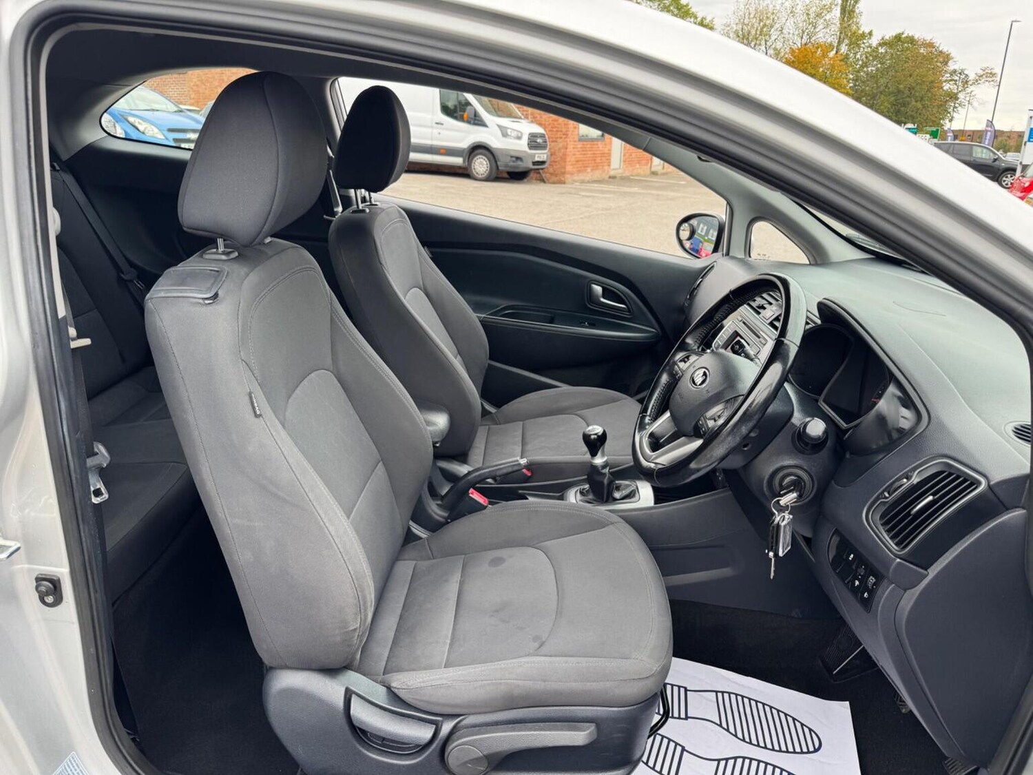 Used Kia Rio 2015 for sale - 76576860: Photo 29