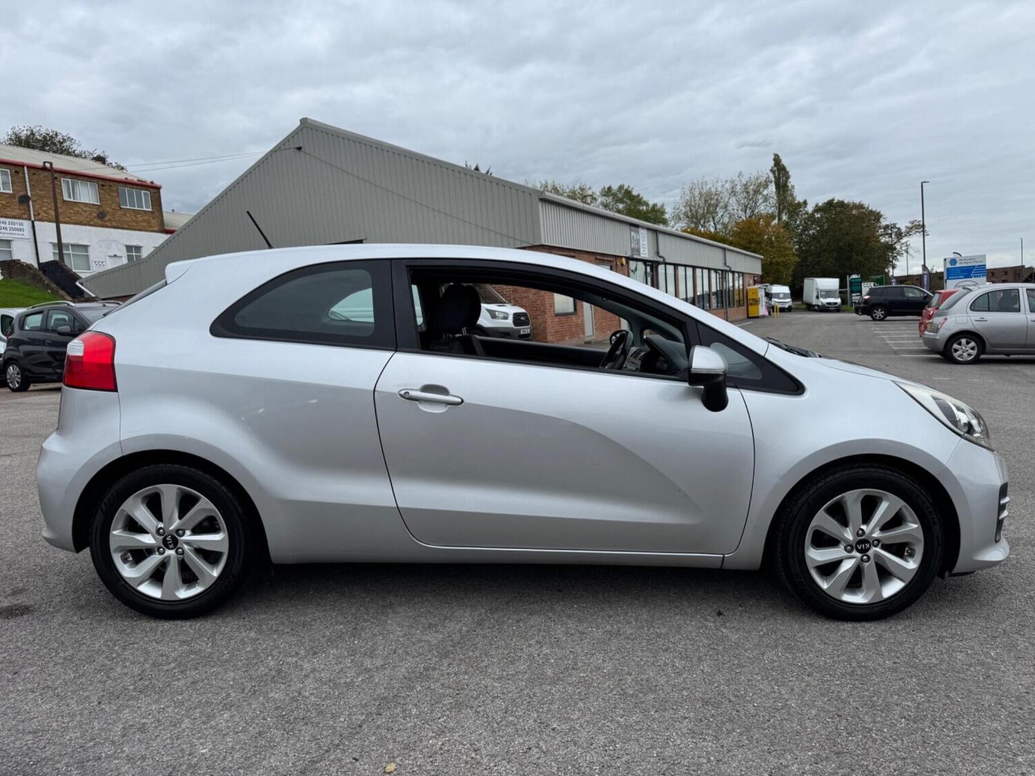 Used Kia Rio 2015 for sale - 76576860: Photo 7