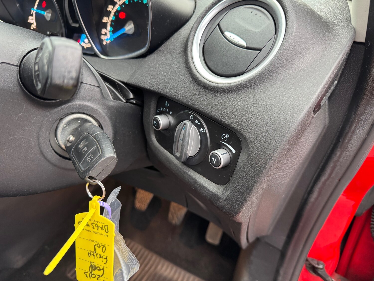 Used Ford Fiesta 2013 for sale - 77804381: Photo 11