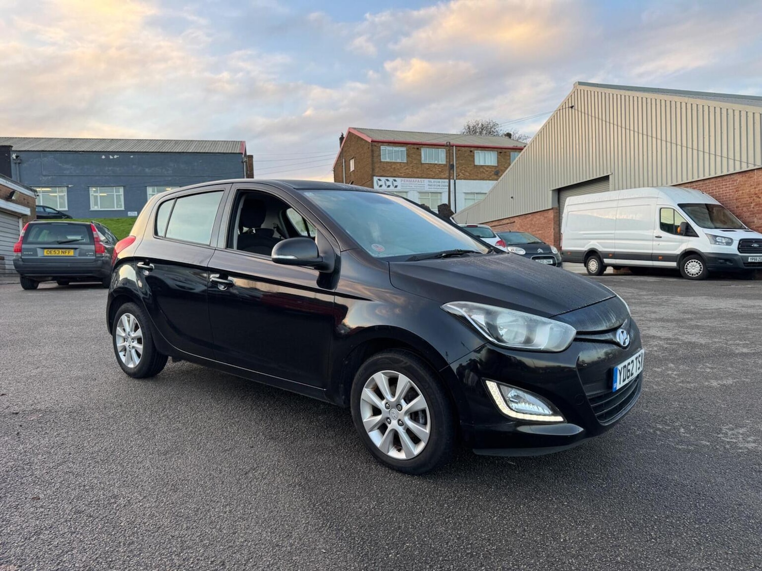 Used Hyundai i20 2012 for sale - 76785122: Photo 2