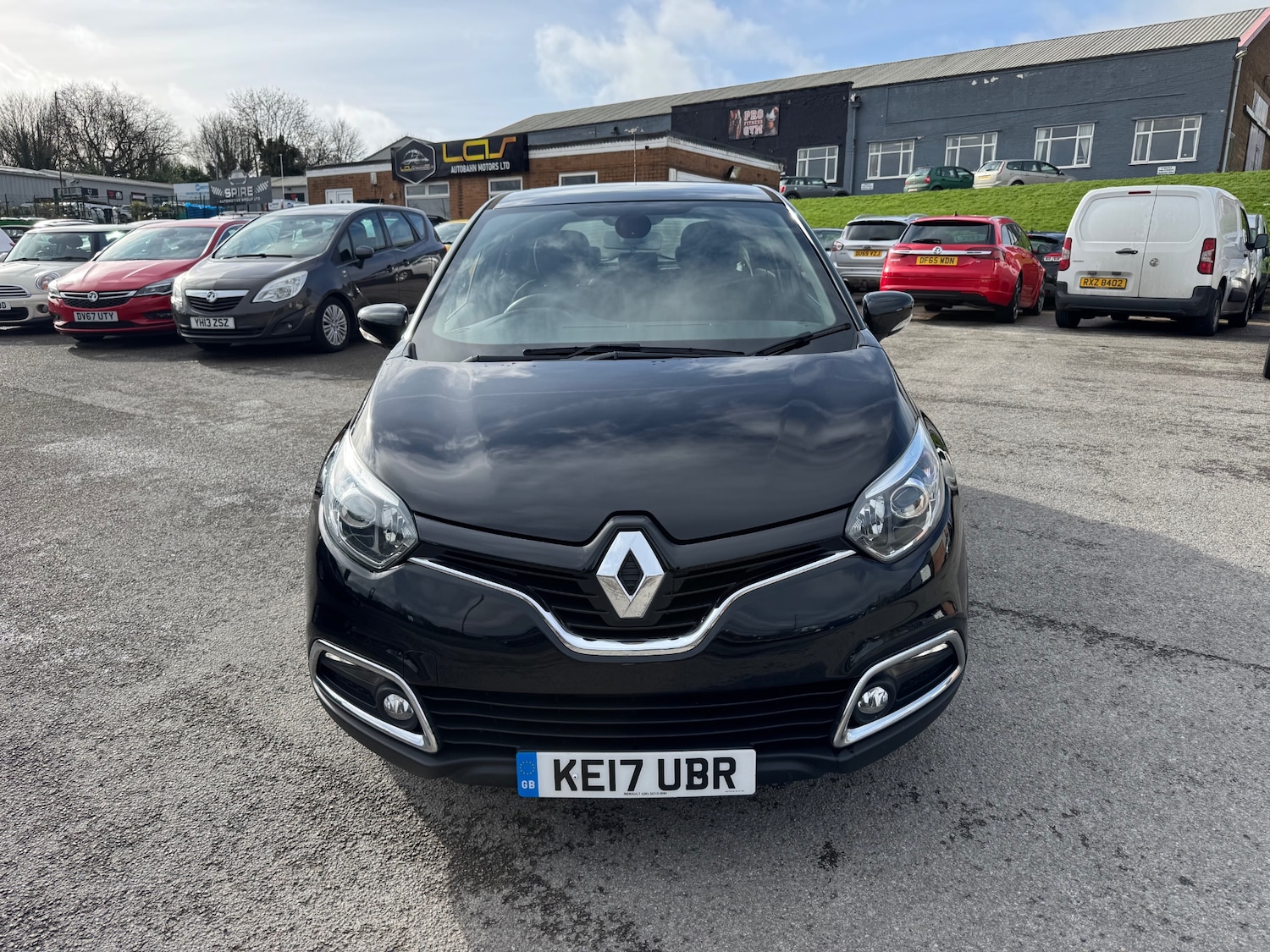 Used Renault Captur 2017 for sale - 77653416: Photo 2