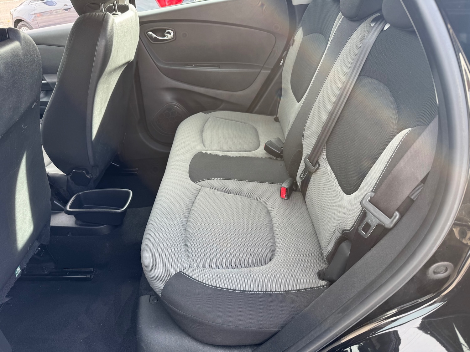 Used Renault Captur 2017 for sale - 77653416: Photo 24