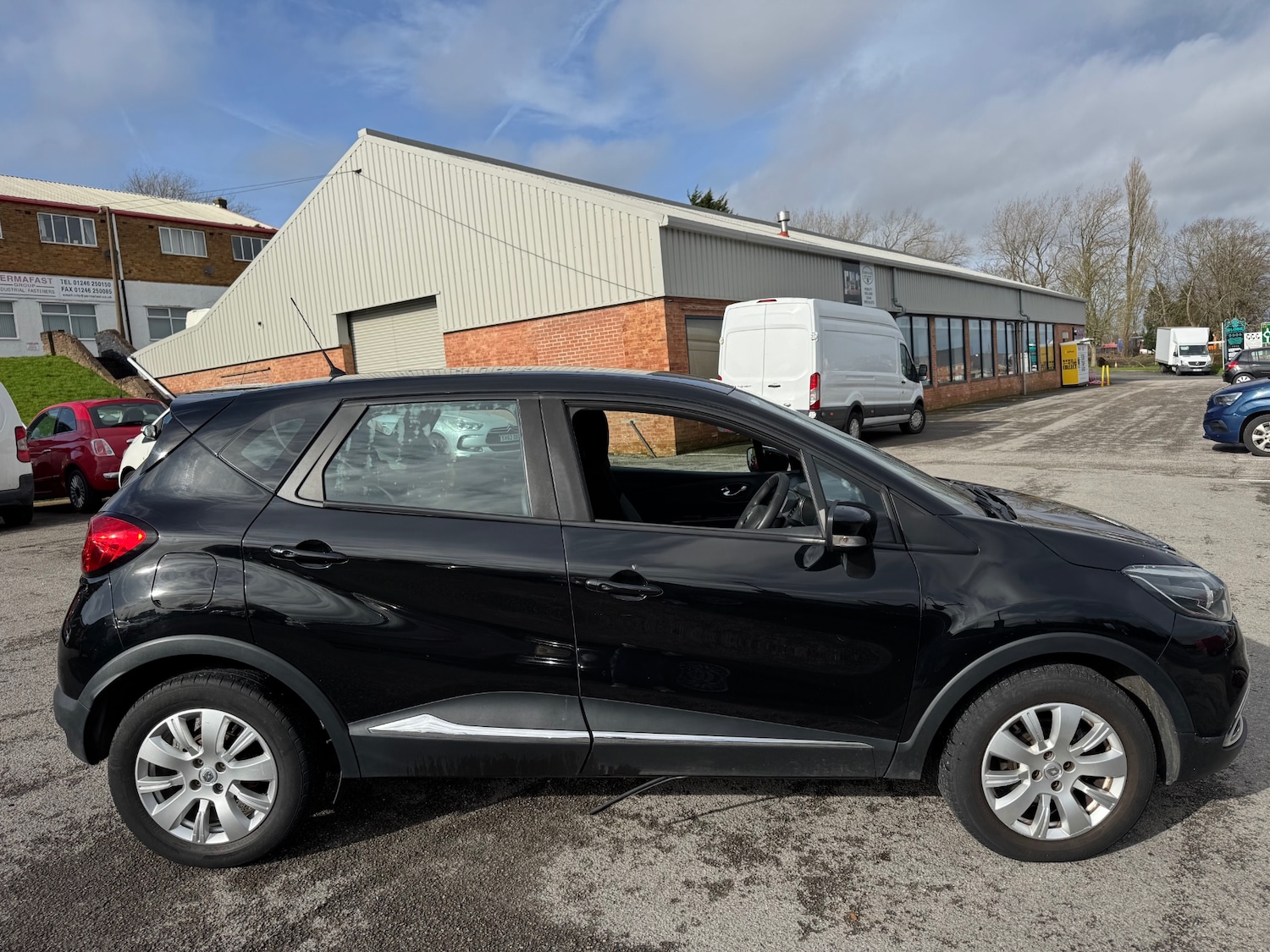 Used Renault Captur 2017 for sale - 77653416: Photo 6