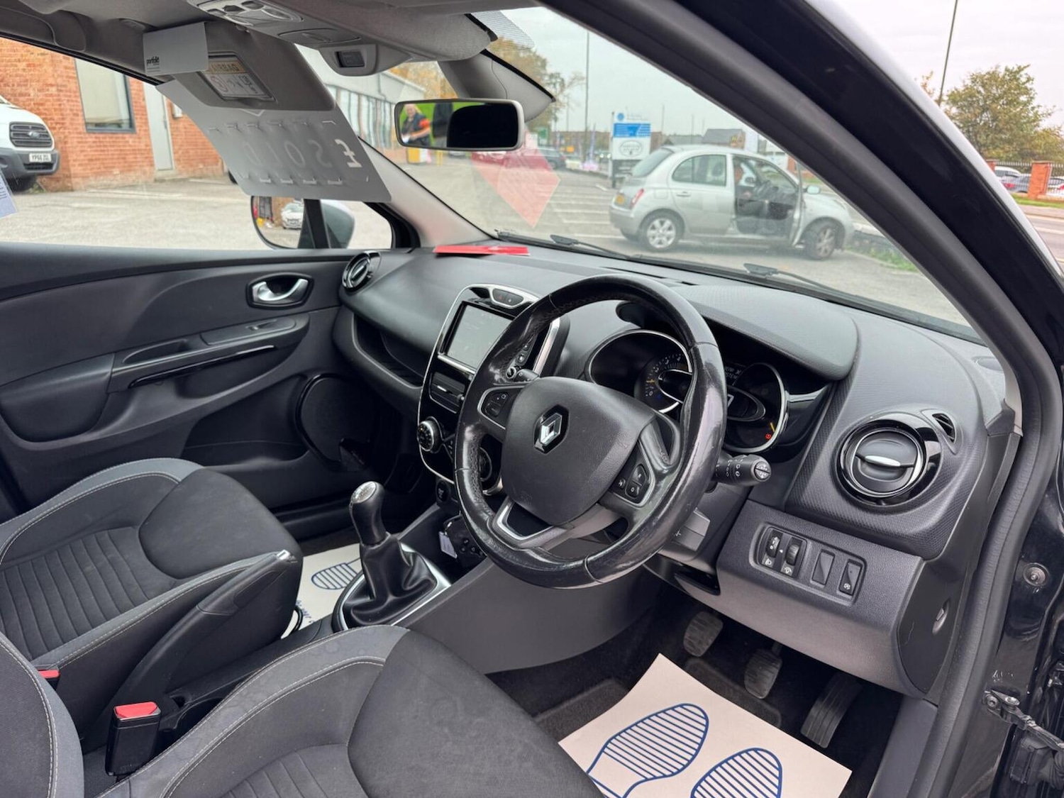 Used Renault Clio 2016 for sale - 76751729: Photo 28