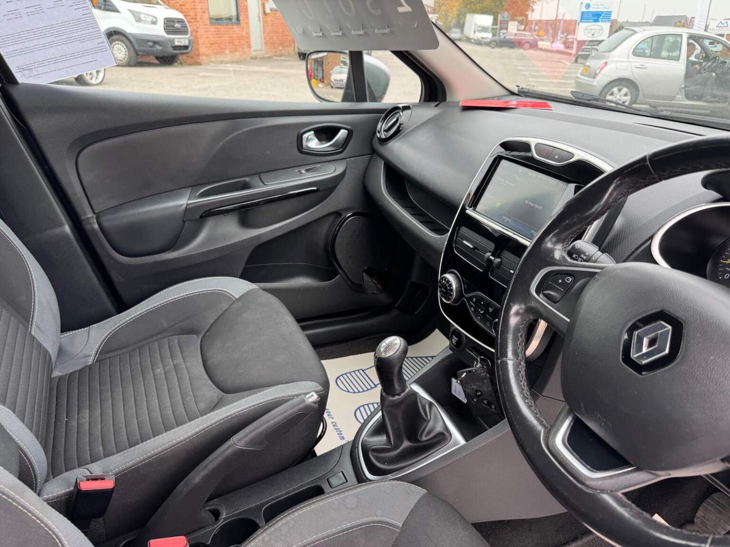 Used Renault Clio 2016 for sale - 76751729: Photo 29