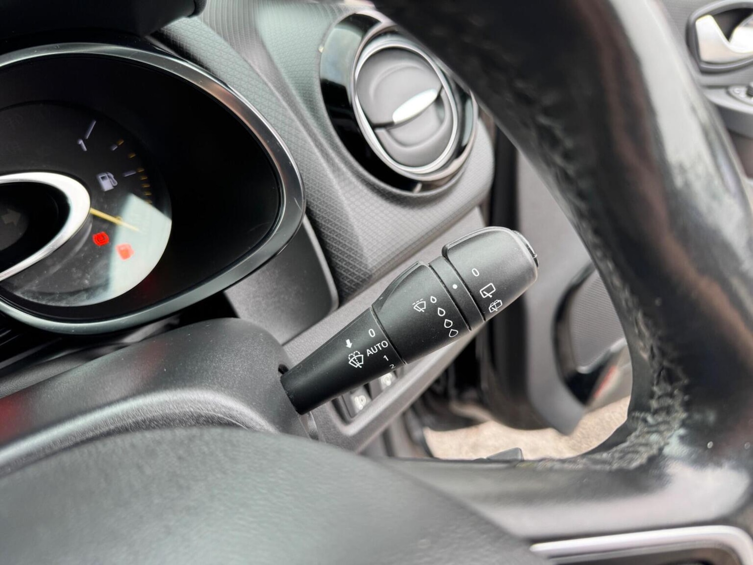 Used Renault Clio 2016 for sale - 76751729: Photo 33