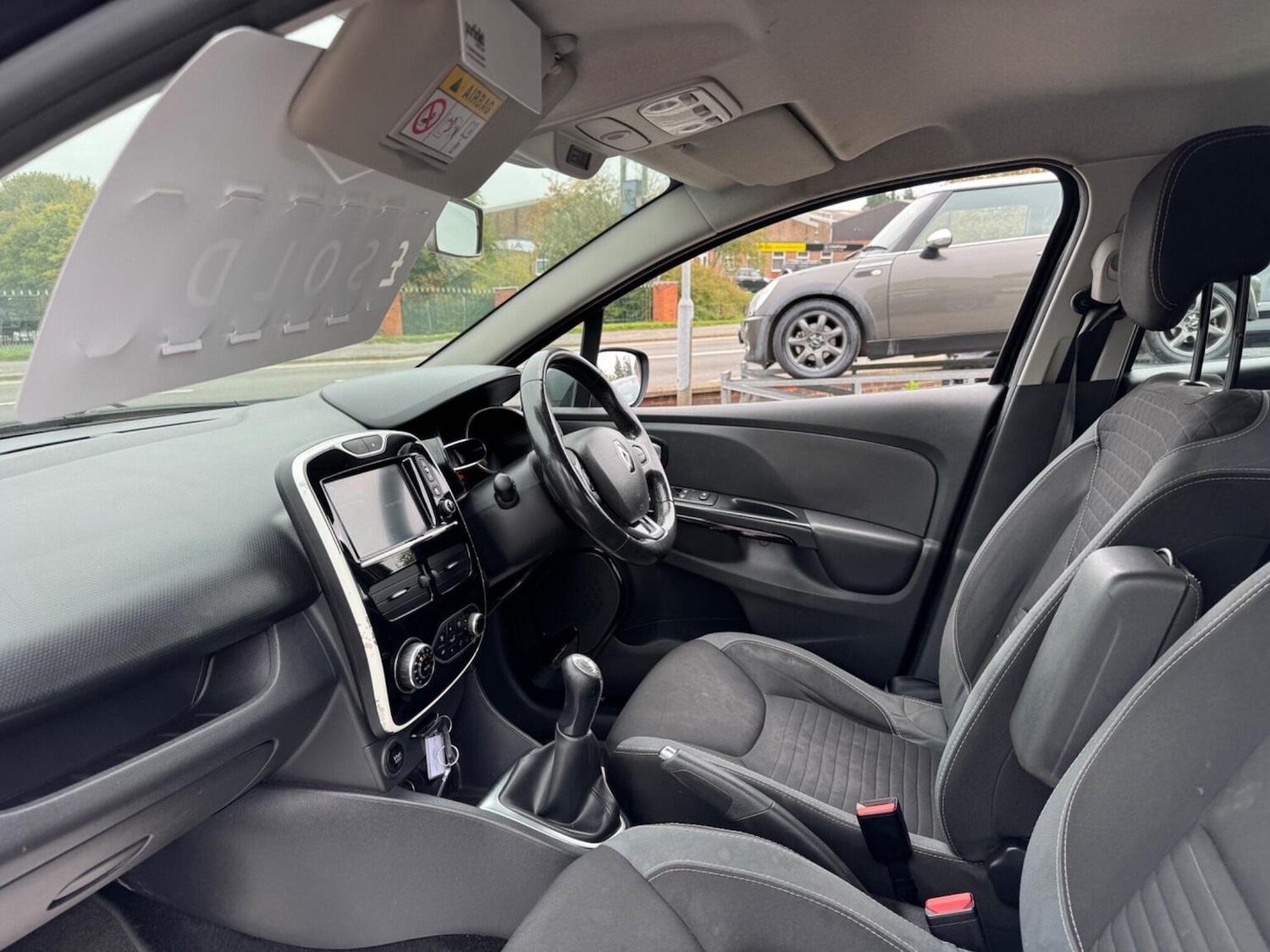 Used Renault Clio 2016 for sale - 76751729: Photo 39