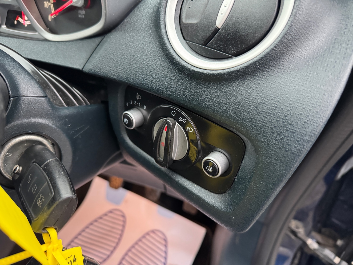 Used Ford Fiesta 2012 for sale - 77421180: Photo 10