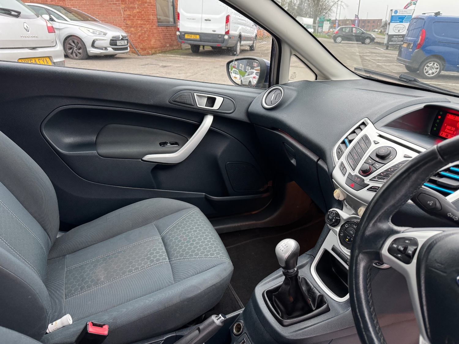 Used Ford Fiesta 2012 for sale - 77421180: Photo 9