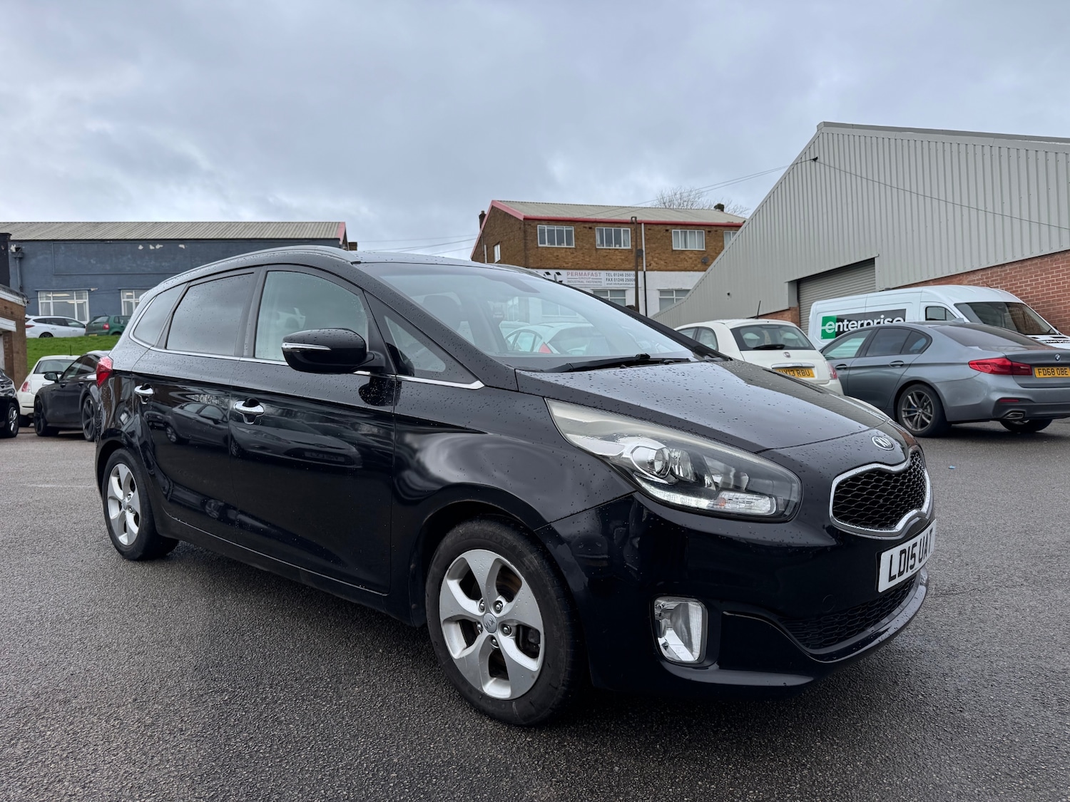 Used Kia Carens 2015 for sale - 77701227: Photo 1