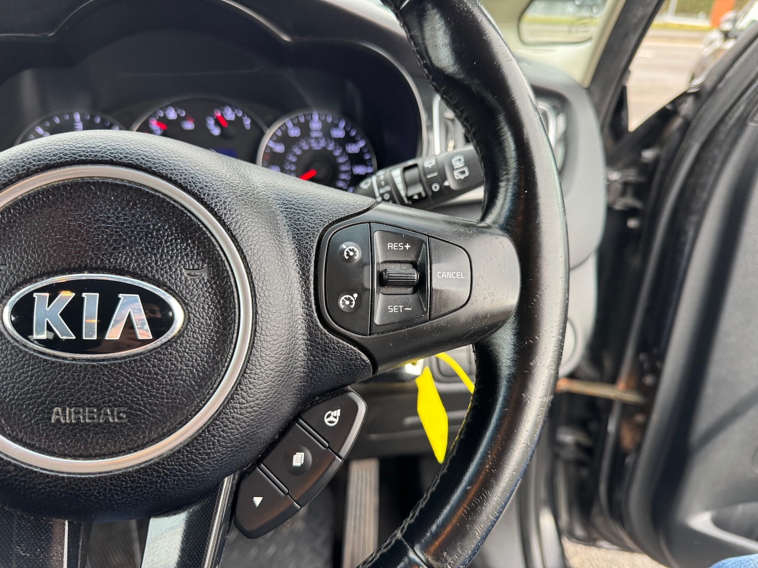 Used Kia Carens 2015 for sale - 77701227: Photo 16