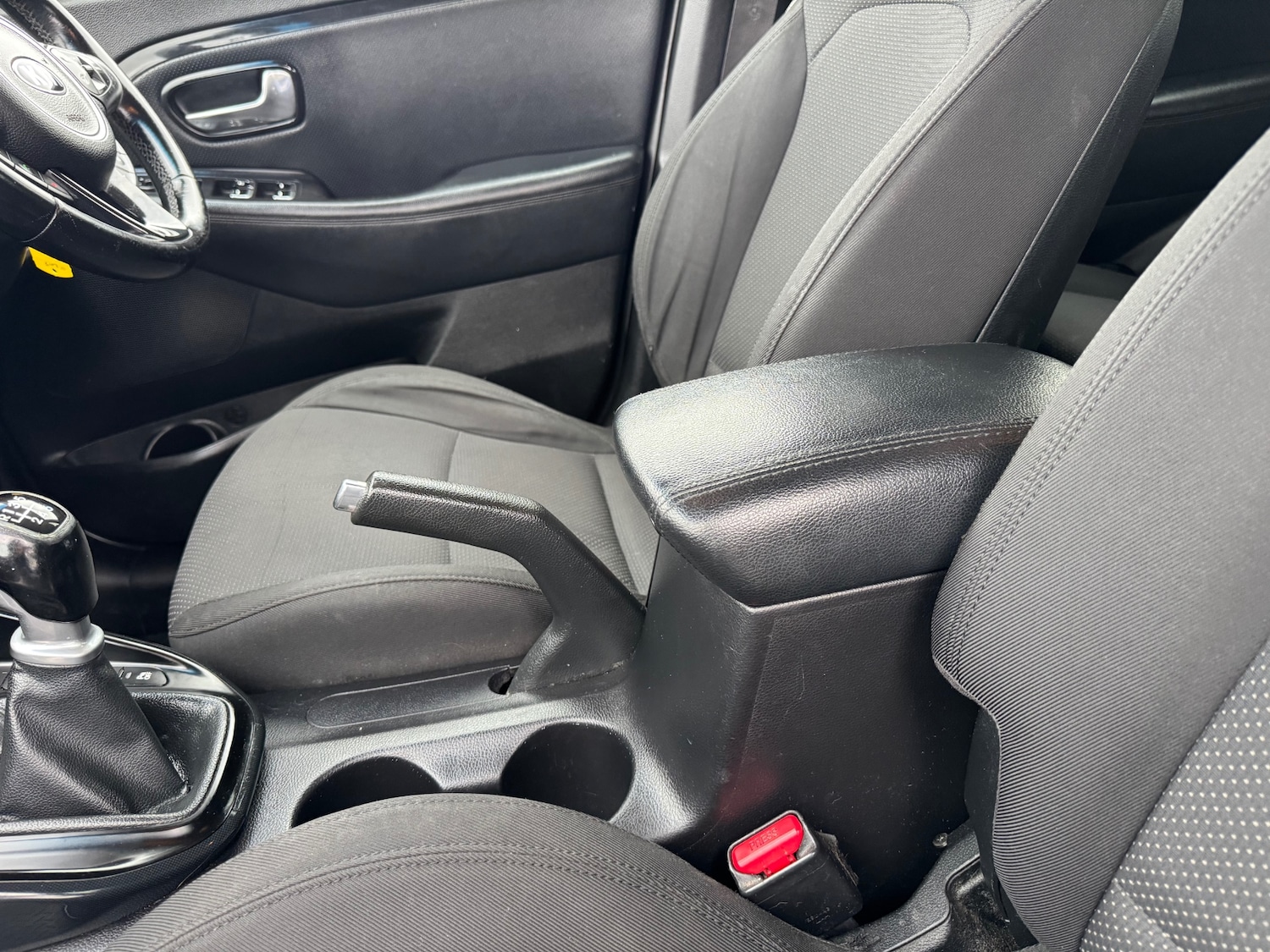 Used Kia Carens 2015 for sale - 77701227: Photo 25