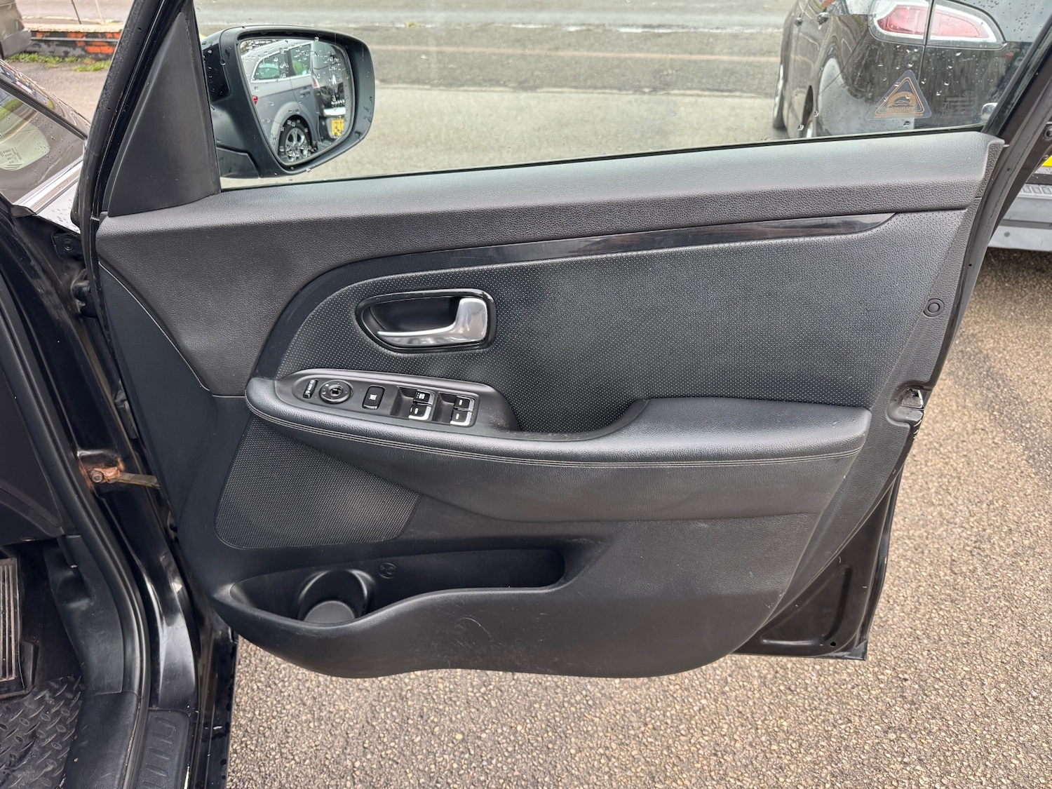 Used Kia Carens 2015 for sale - 77701227: Photo 7