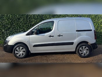 Used Peugeot Partner 2019 for sale - 77718995: Photo