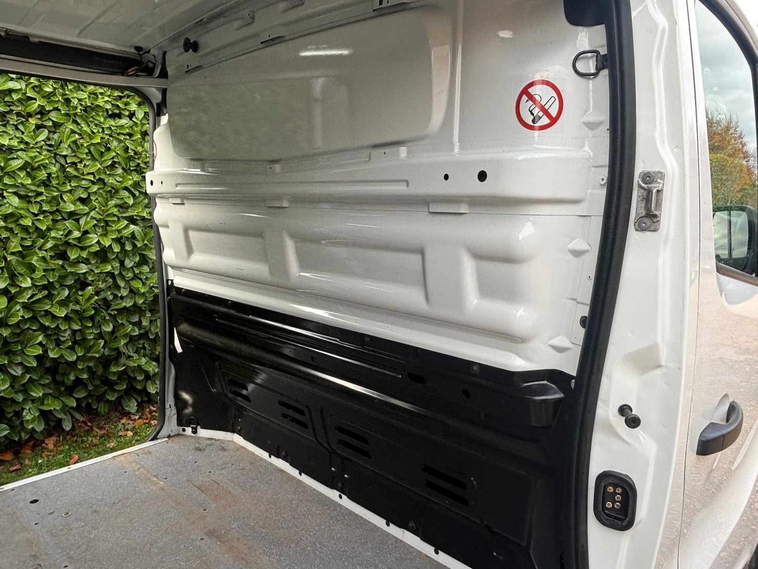 Used Vauxhall Vivaro 2017 for sale - 76711980: Photo 10