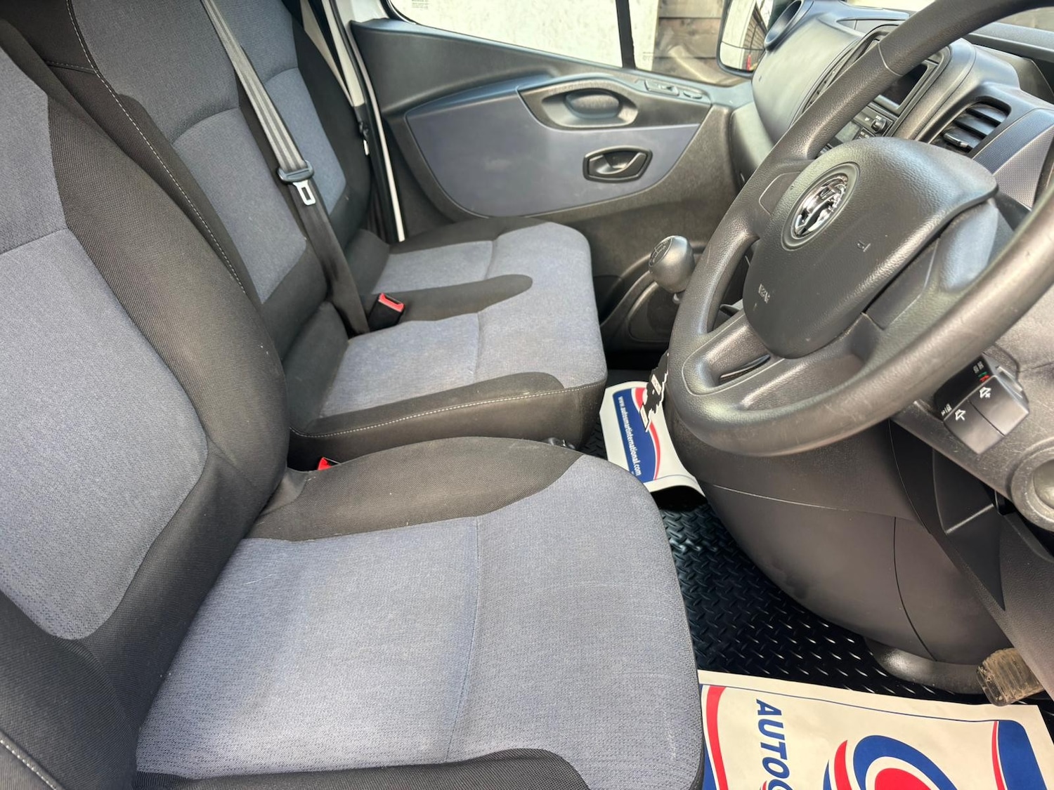 Used Vauxhall Vivaro 2017 for sale - 76711980: Photo 15