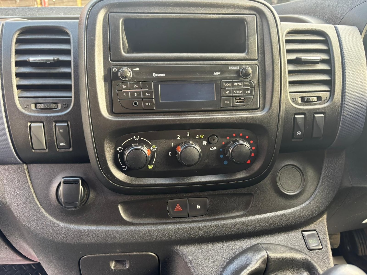 Used Vauxhall Vivaro 2017 for sale - 76711980: Photo 17