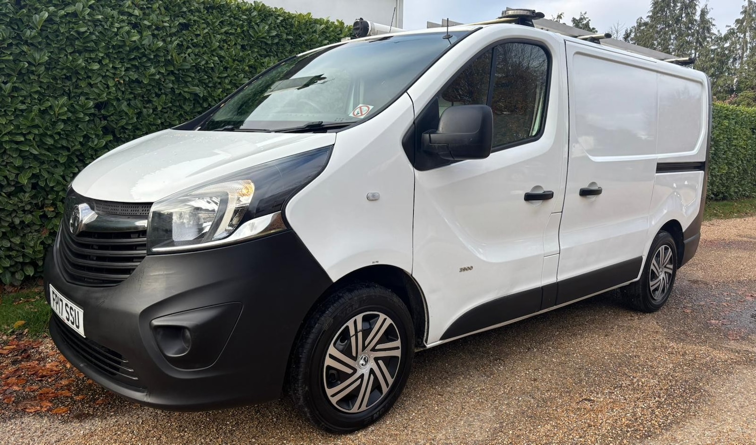 Used Vauxhall Vivaro 2017 for sale - 76711980: Photo 2