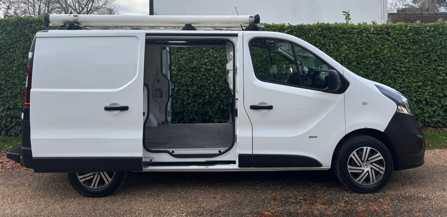 Used Vauxhall Vivaro 2017 for sale - 76711980: Photo 5