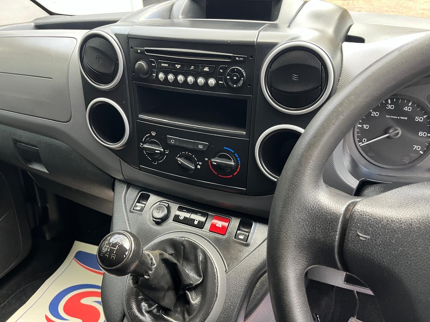 Used Peugeot Partner 2017 for sale - 77148578: Photo 23