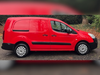 Used Peugeot Partner 2017 for sale - 77148578: Photo