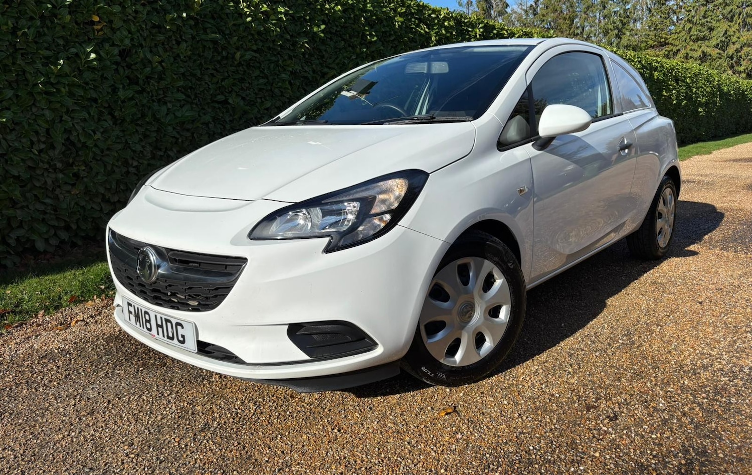 Used Vauxhall Corsa 2018 for sale - 76711978: Photo 2