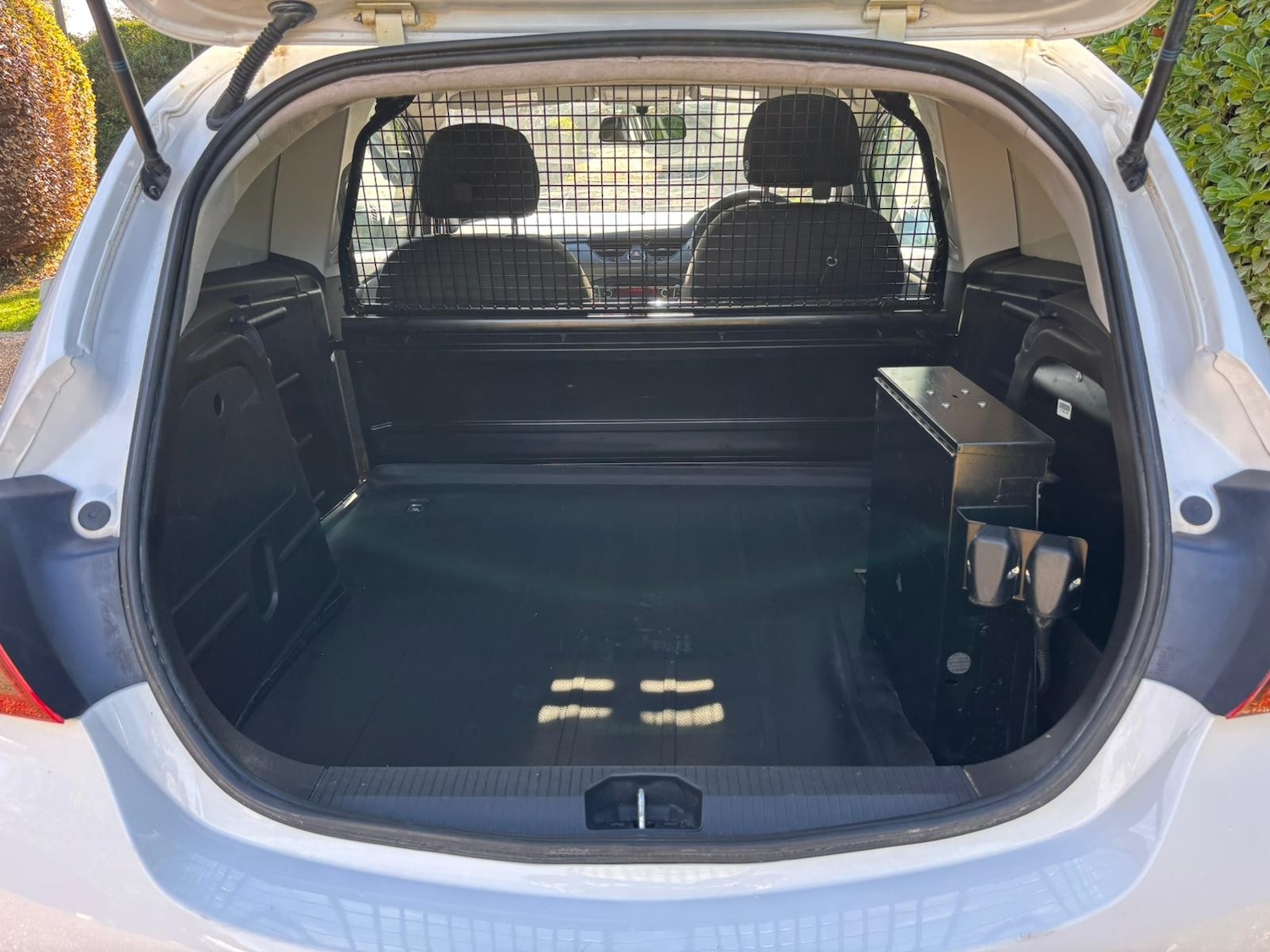 Used Vauxhall Corsa 2018 for sale - 76711978: Photo 8