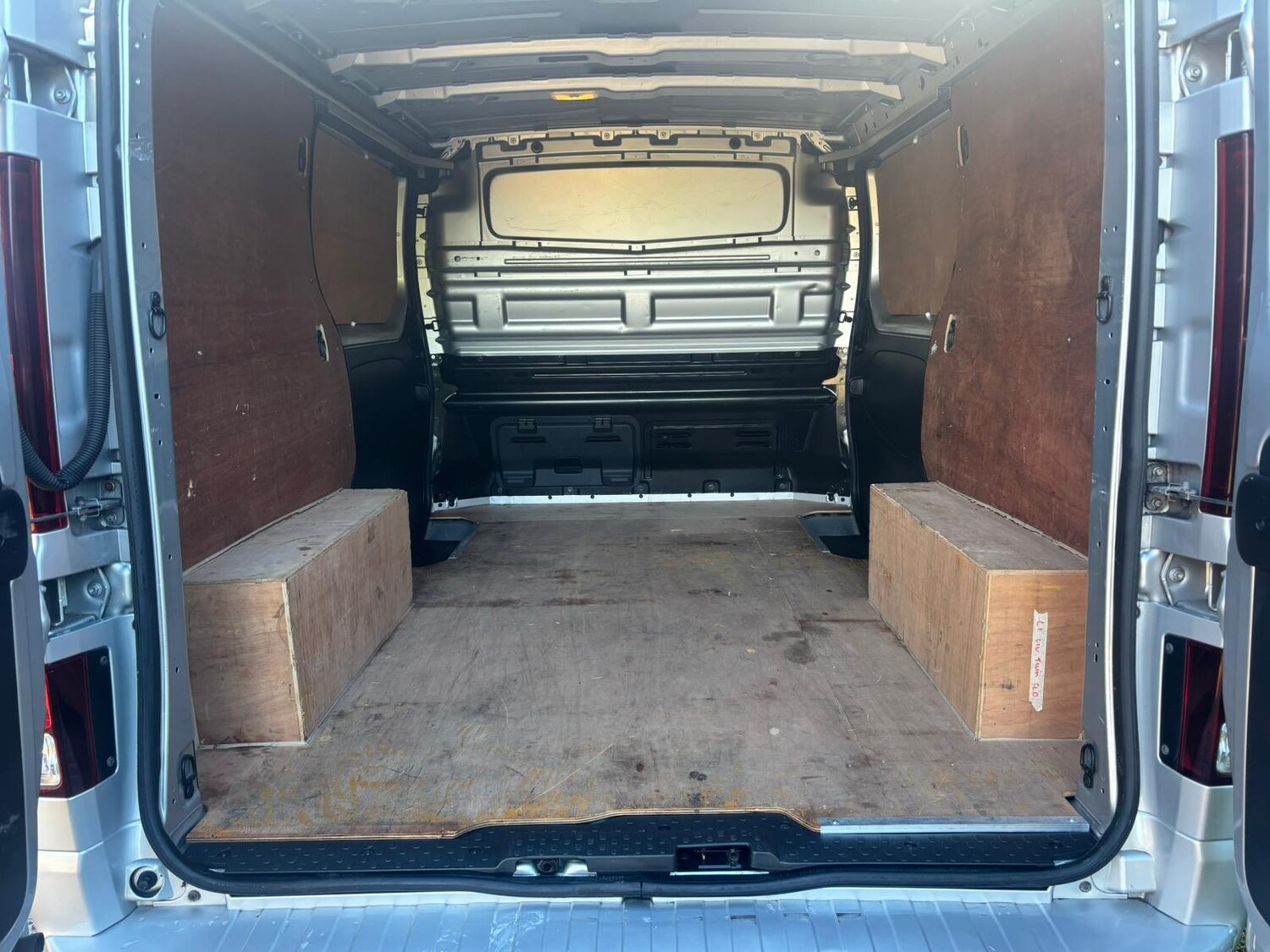 Used Vauxhall Vivaro 2016 for sale - 76922683: Photo 10