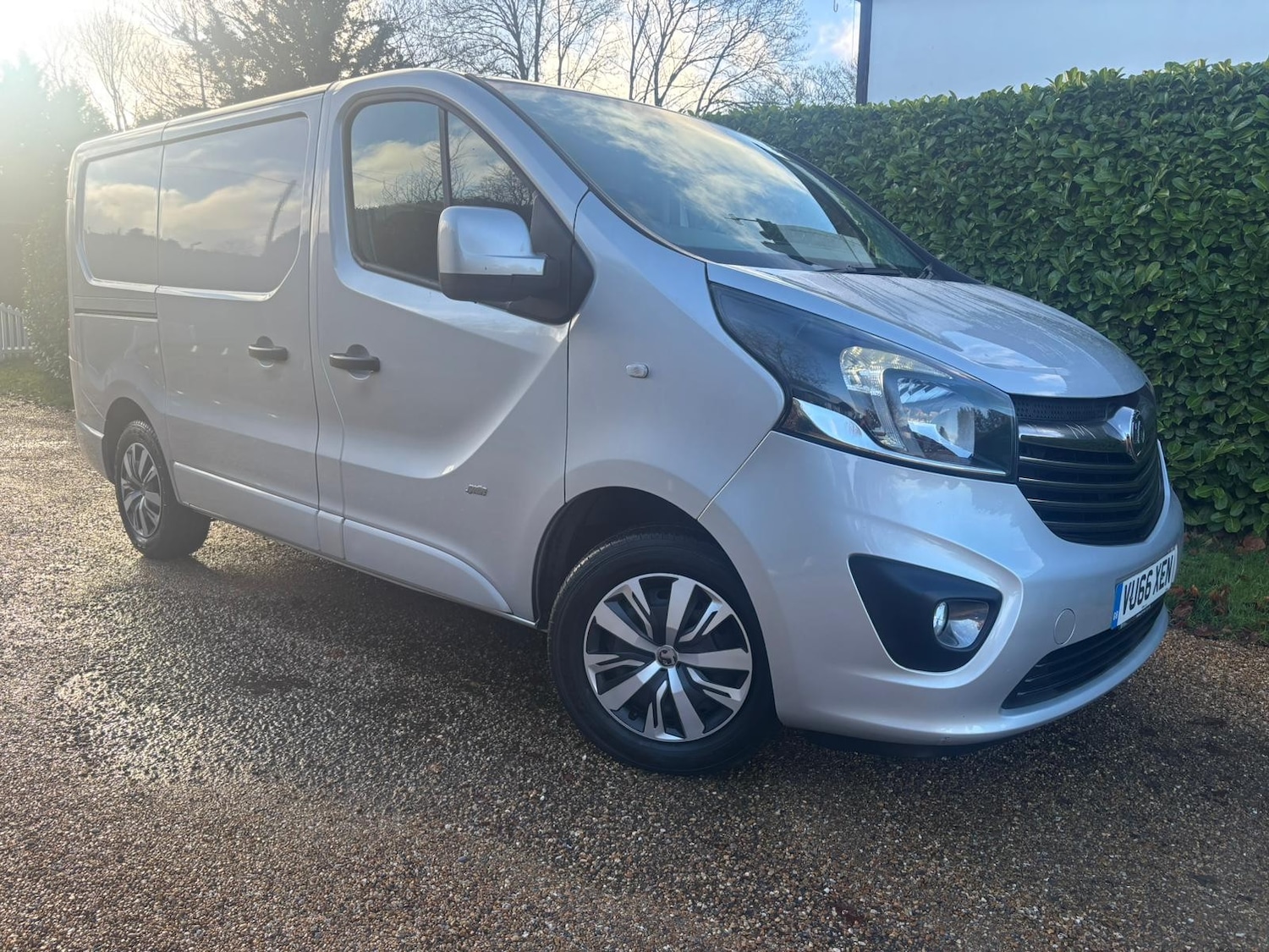 Used Vauxhall Vivaro 2016 for sale - 76922683: Photo 2