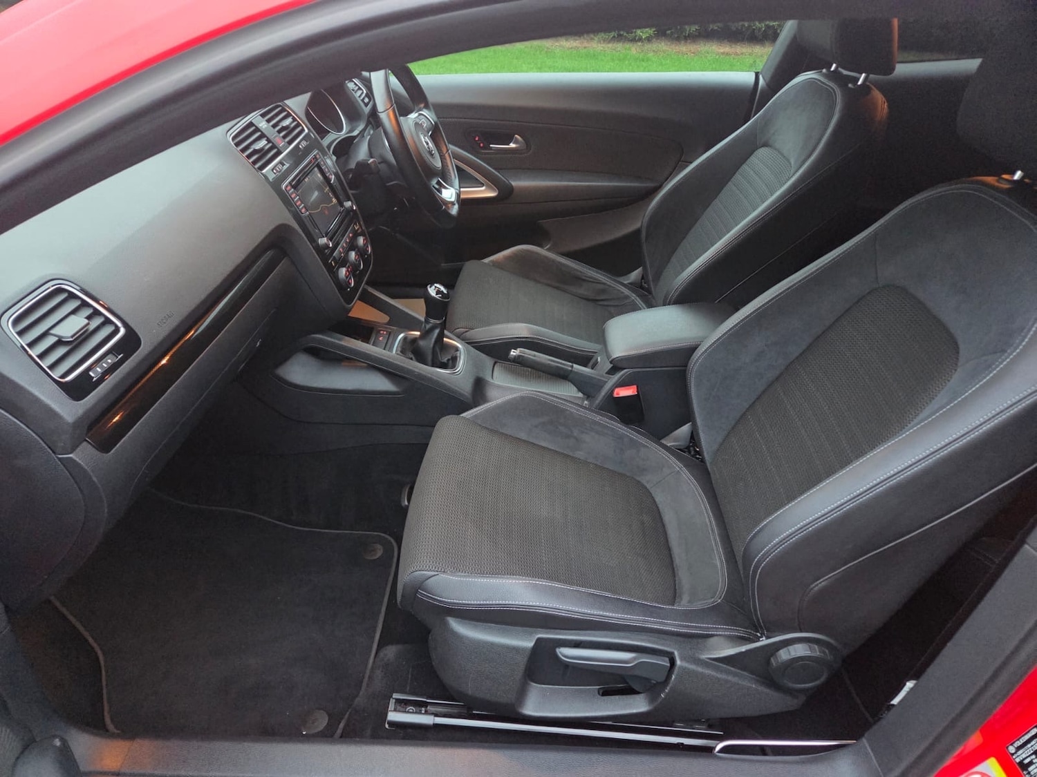 Used Volkswagen Scirocco 2017 for sale - 77701969: Photo 8