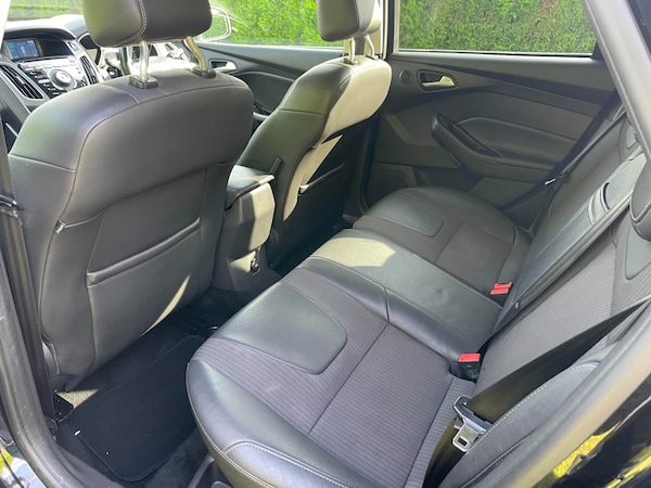 Used Ford Focus 2011 for sale - 68849625: Photo 11