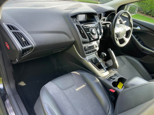 Used Ford Focus 2011 for sale - 68849625: Photo 13