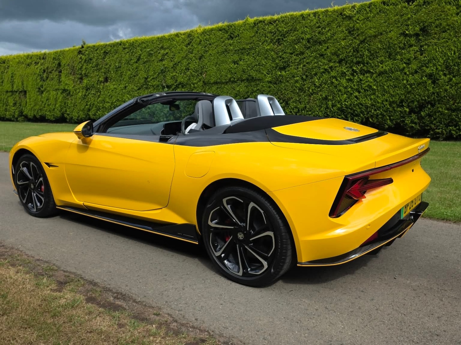Mg Cyberster 375kW GT Dual Motor 77 kWh 2dr AWD Auto