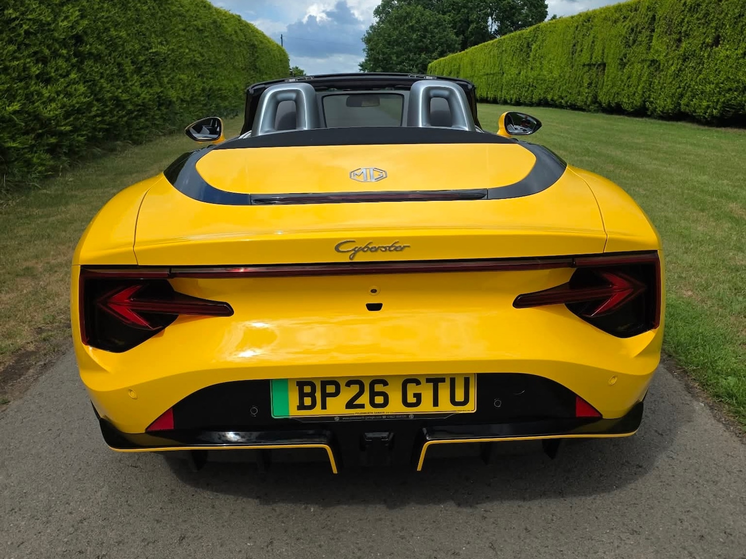 Mg Cyberster 375kW GT Dual Motor 77 kWh 2dr AWD Auto