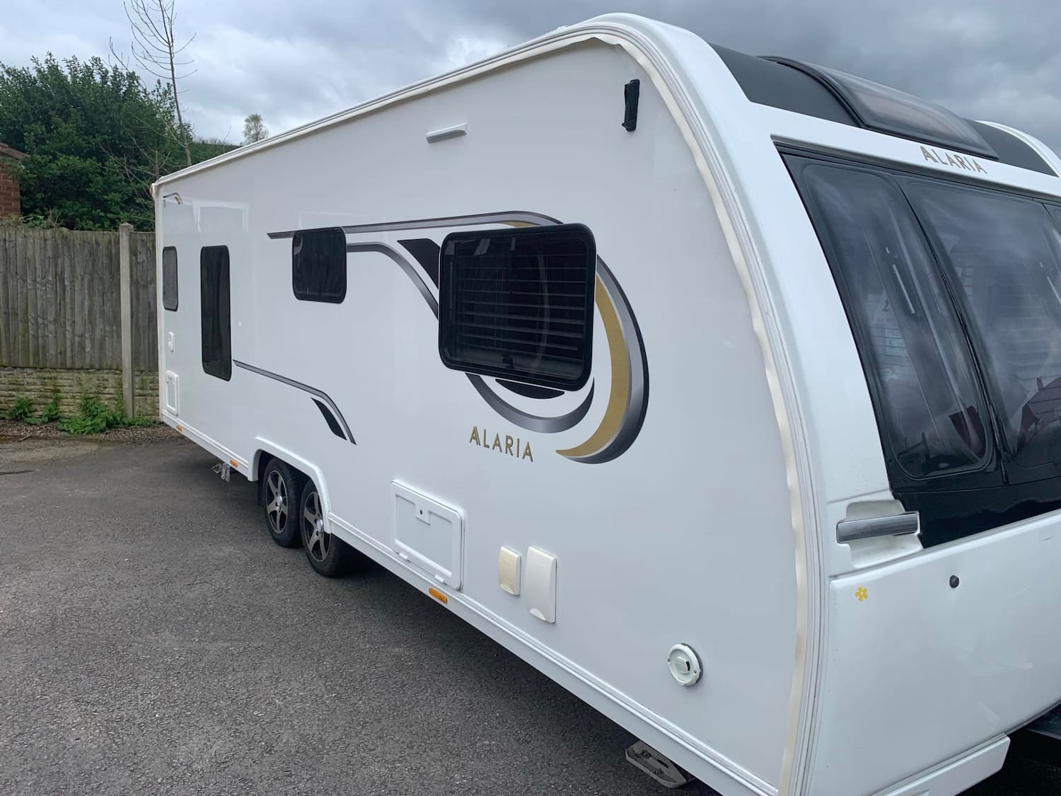 Lunar Alaria ti 4 Berth Twin Axle Lunar Alaria ti 4 Berth Twin Axle