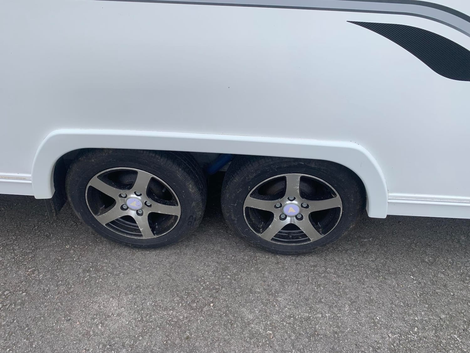 Lunar Alaria ti 4 Berth Twin Axle