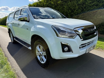 Used Isuzu D-Max 2017 for sale - 76027773: Photo