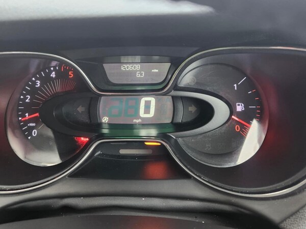 Used Renault Captur 2016 for sale - 72941775: Photo 15