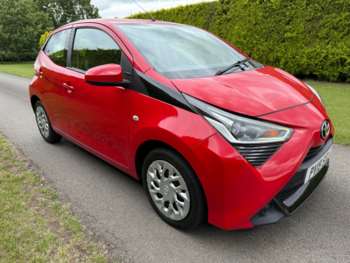 2019 (19) - 1.0 VVT-i X-Play 5dr x-shift