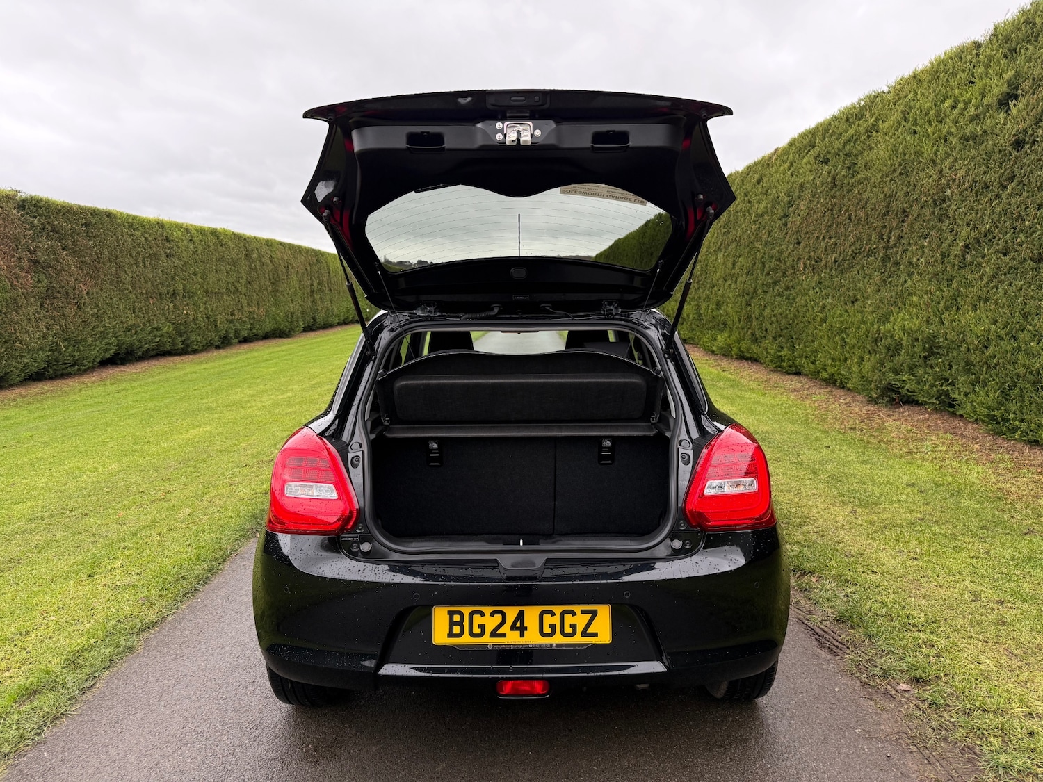 Used Suzuki Swift 2024 for sale - 76763285: Photo 10