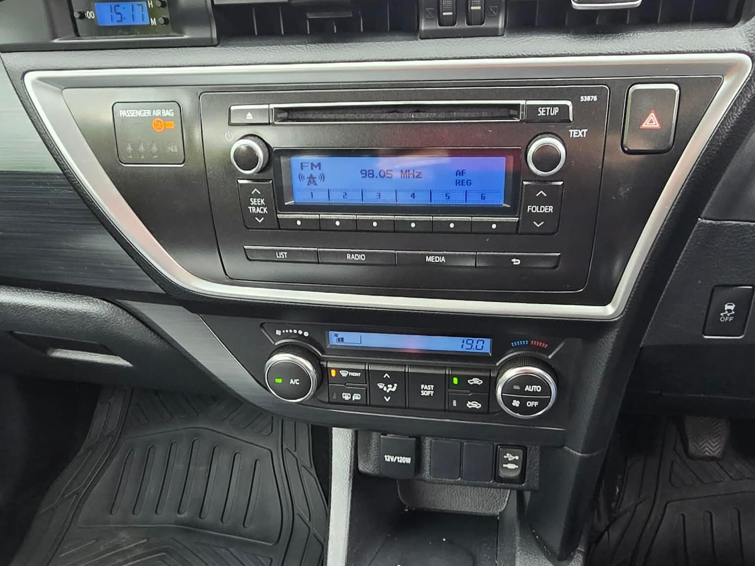 Toyota Auris 1.4 D-4D Active 5dr
