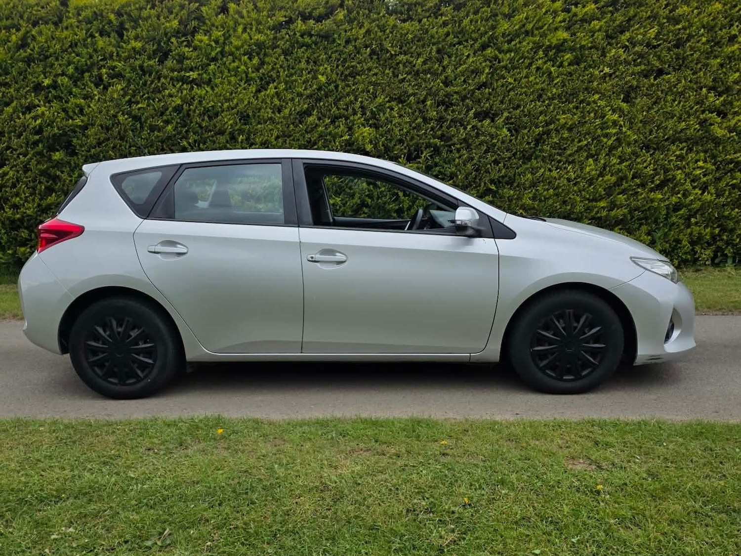 Toyota Auris 1.4 D-4D Active 5dr