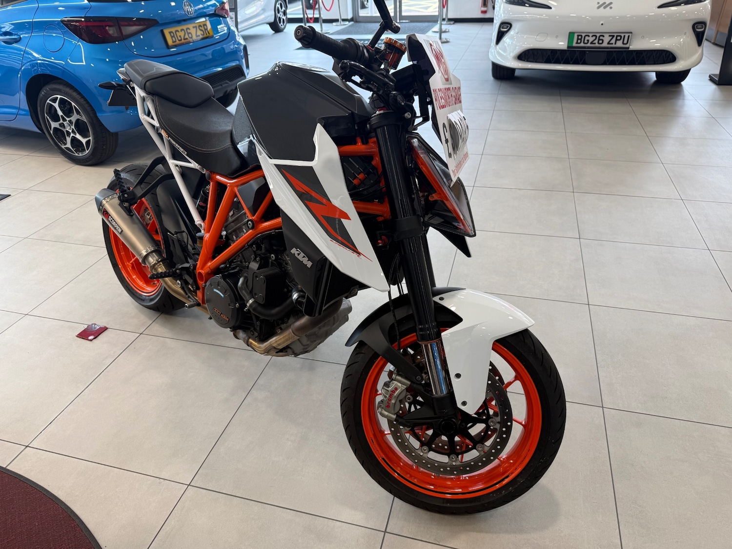 Ktm Superduke 1290 Super Duke R (19MY) Ktm Superduke 1290 Super Duke R (19MY)