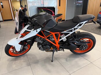 Used KTM SUPERDUKE 2018 for sale - bike-79067302: Photo