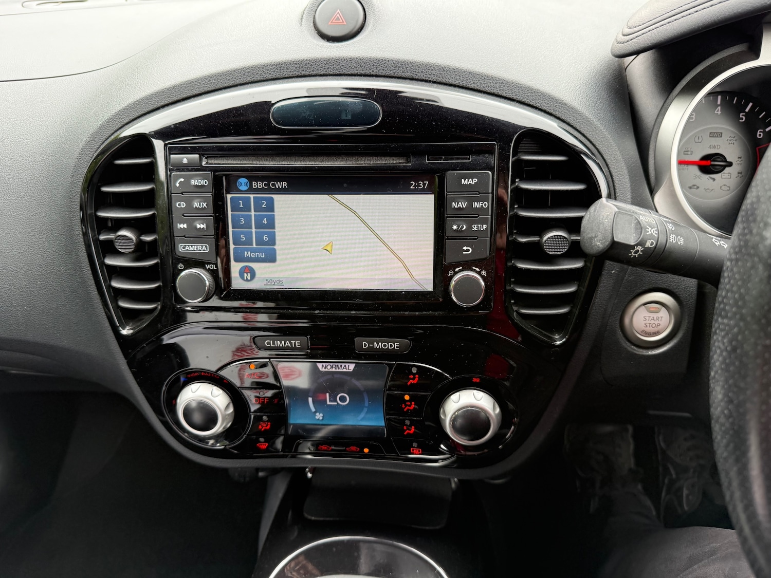 Nissan Juke 1.2 DiG-T N-Connecta 5dr