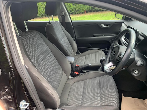 Used Kia Stonic 2021 for sale - 68137625: Photo 14