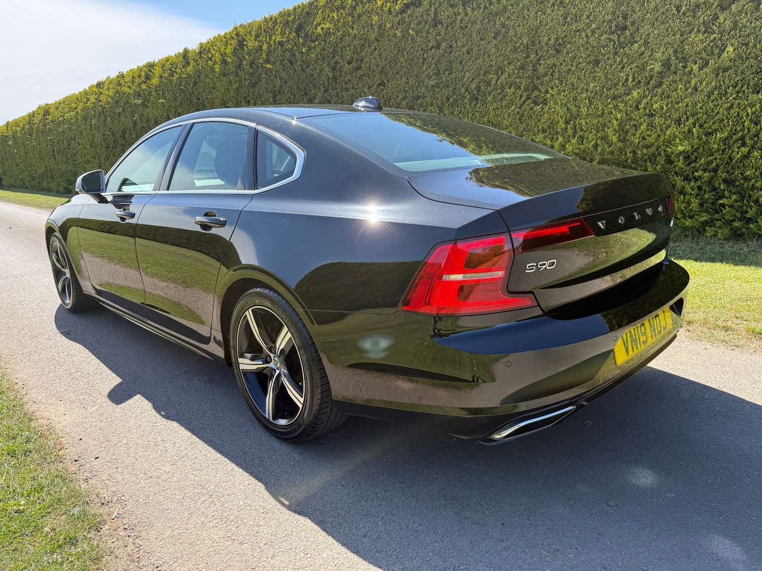 Volvo S90 2.0 D4 R DESIGN 4dr Geartronic